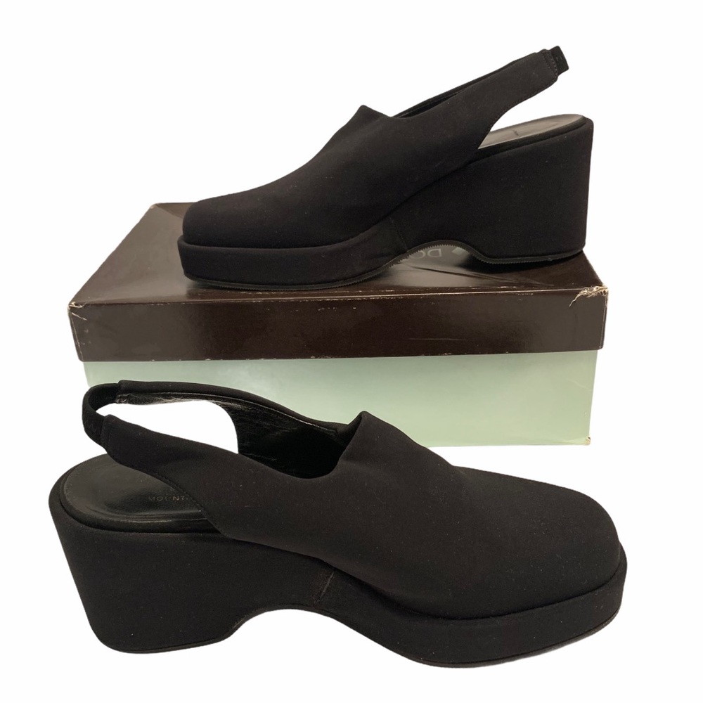 Donald J Pliner Dream Black Wedge size 7